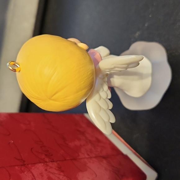 Hallmark Angel ornament - Picture 4 of 5